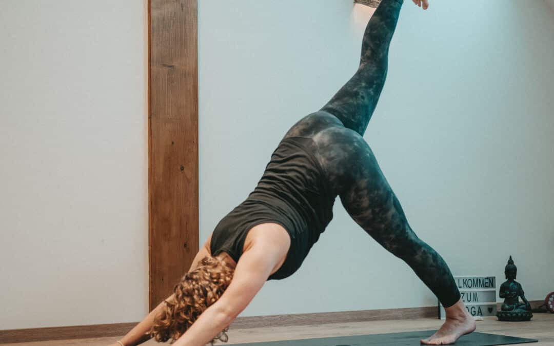 Anmeldung für die Yogakurse ab September 2022 geöffnet!